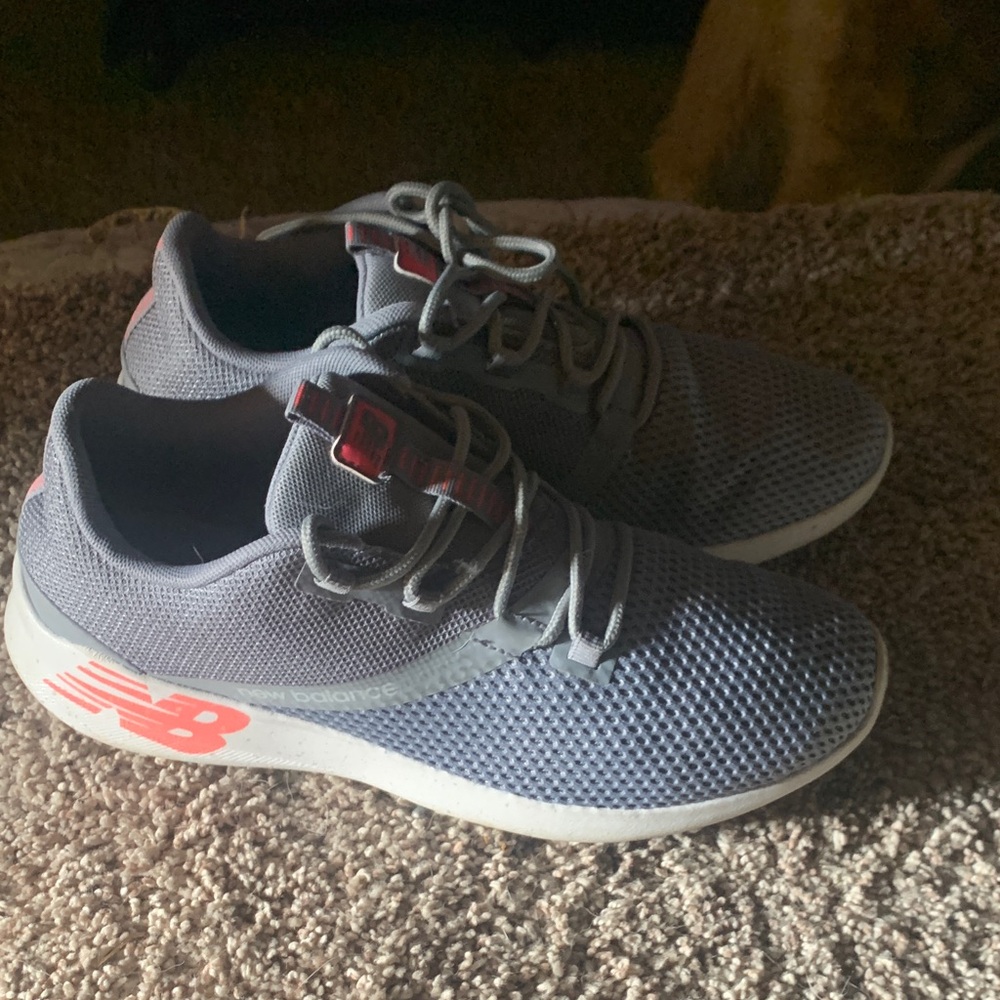 New Balance Men's Athletic Shoes in Gray and Red